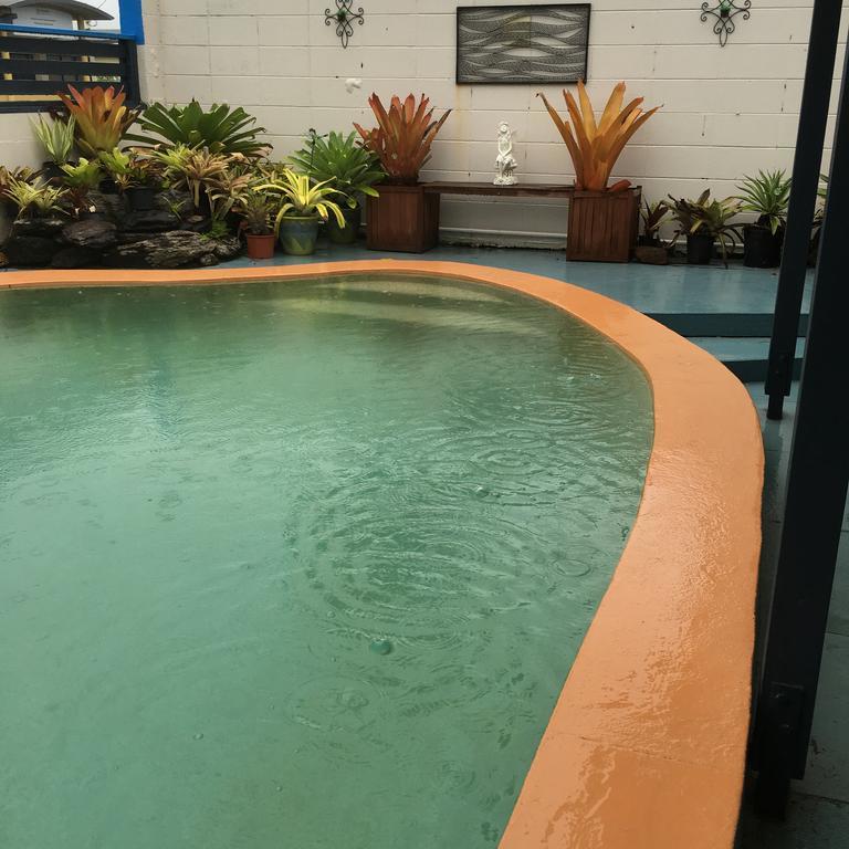Black Marlin Motel Innisfail Eksteriør bilde