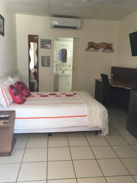Black Marlin Motel Innisfail Eksteriør bilde