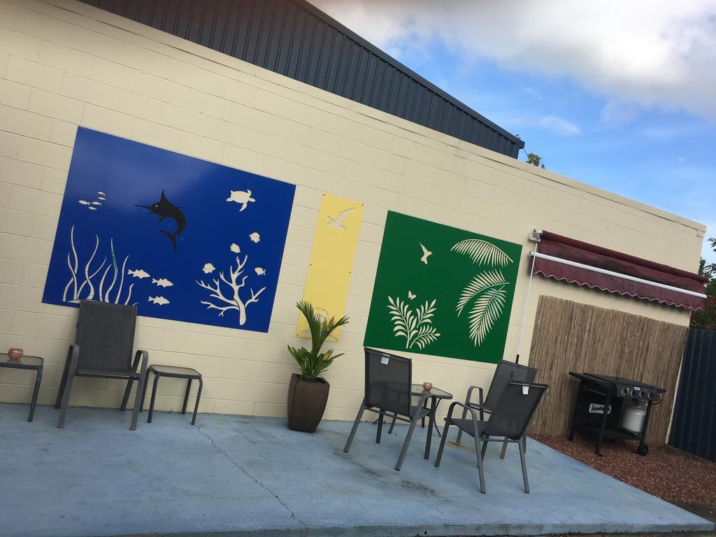 Black Marlin Motel Innisfail Eksteriør bilde